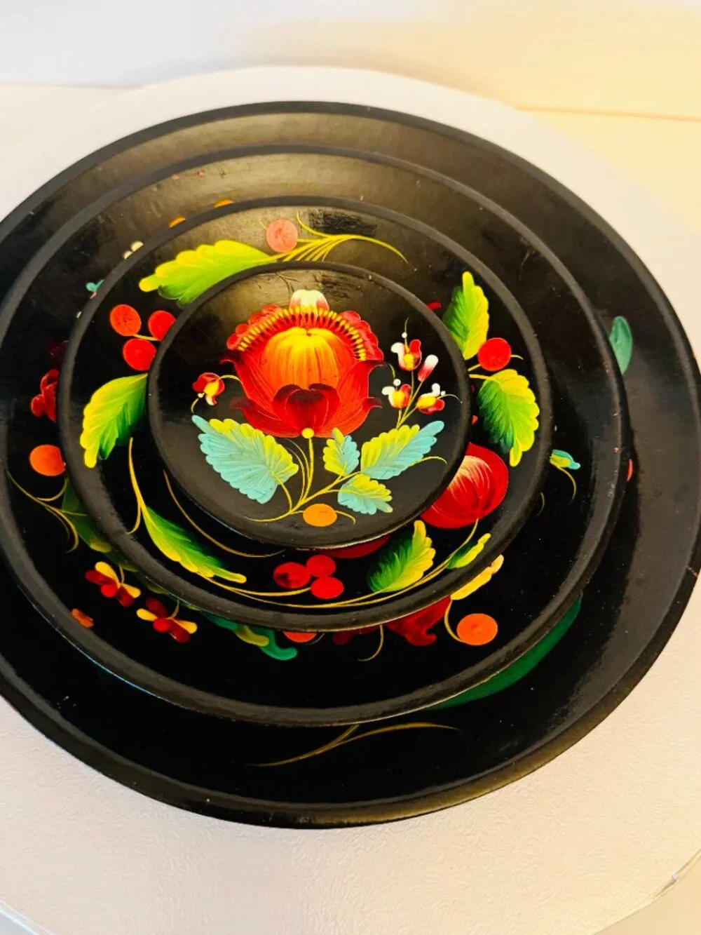 4 Vtg Ukraine Wooden Lacquer Floral Wall Plates 10-8-6-4